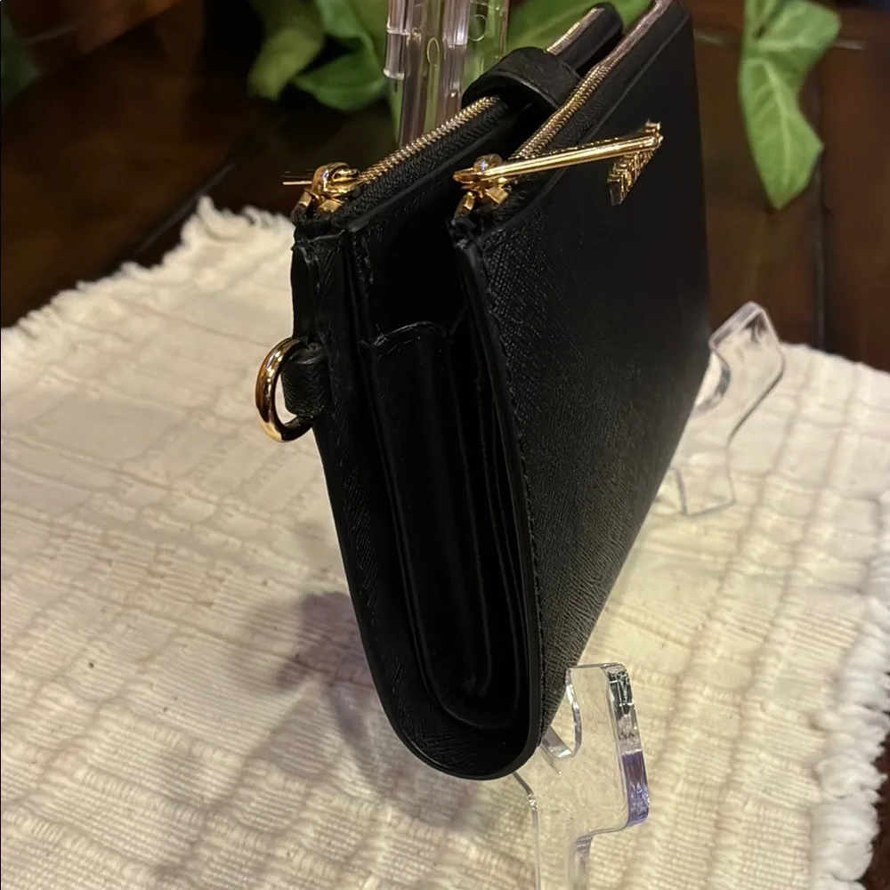 Michael Kors Saffiano Leather Black and Gold Double Zip Wallet/Clutch (ABBA) - Picture 5 of 15